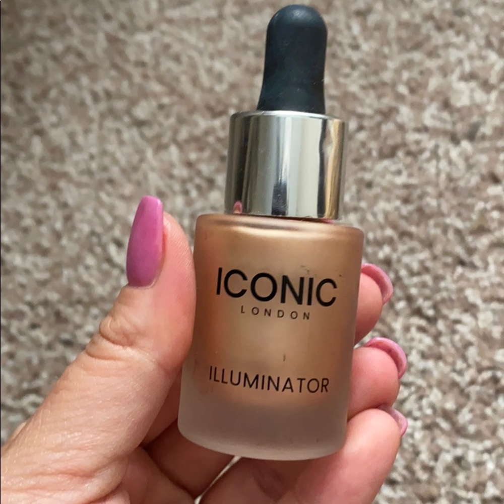 Illuminator